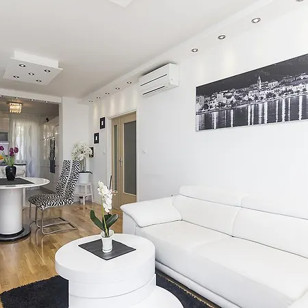Beni Apartment *
